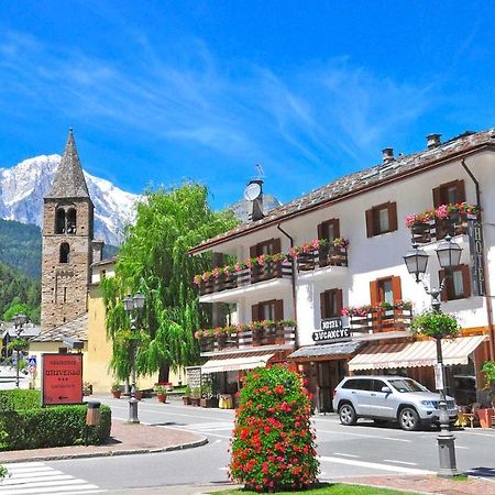 Hotel Bucaneve Pré-Saint-Didier Exterior foto